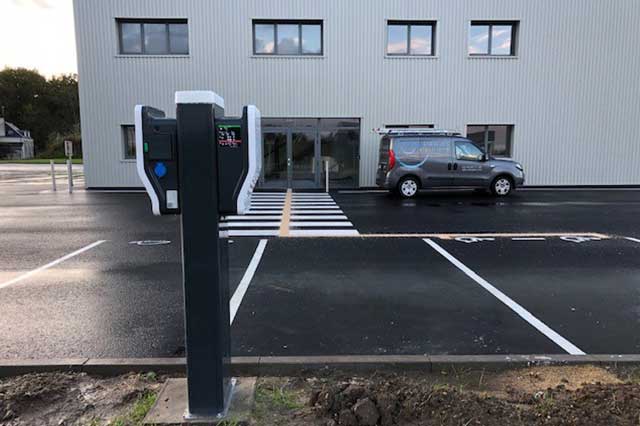 Oger Énergies, votre installateur de bornes de charge pour véhicules électrique en Sarthe